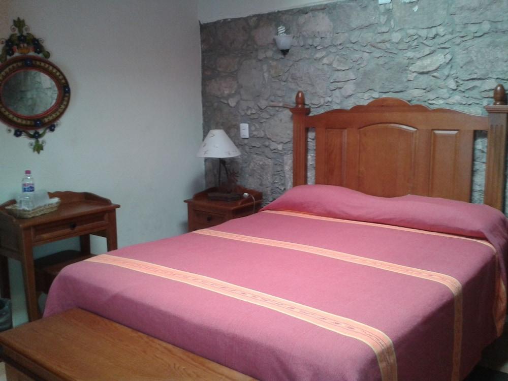 Hotel Refugio Agustino Morelia Esterno foto